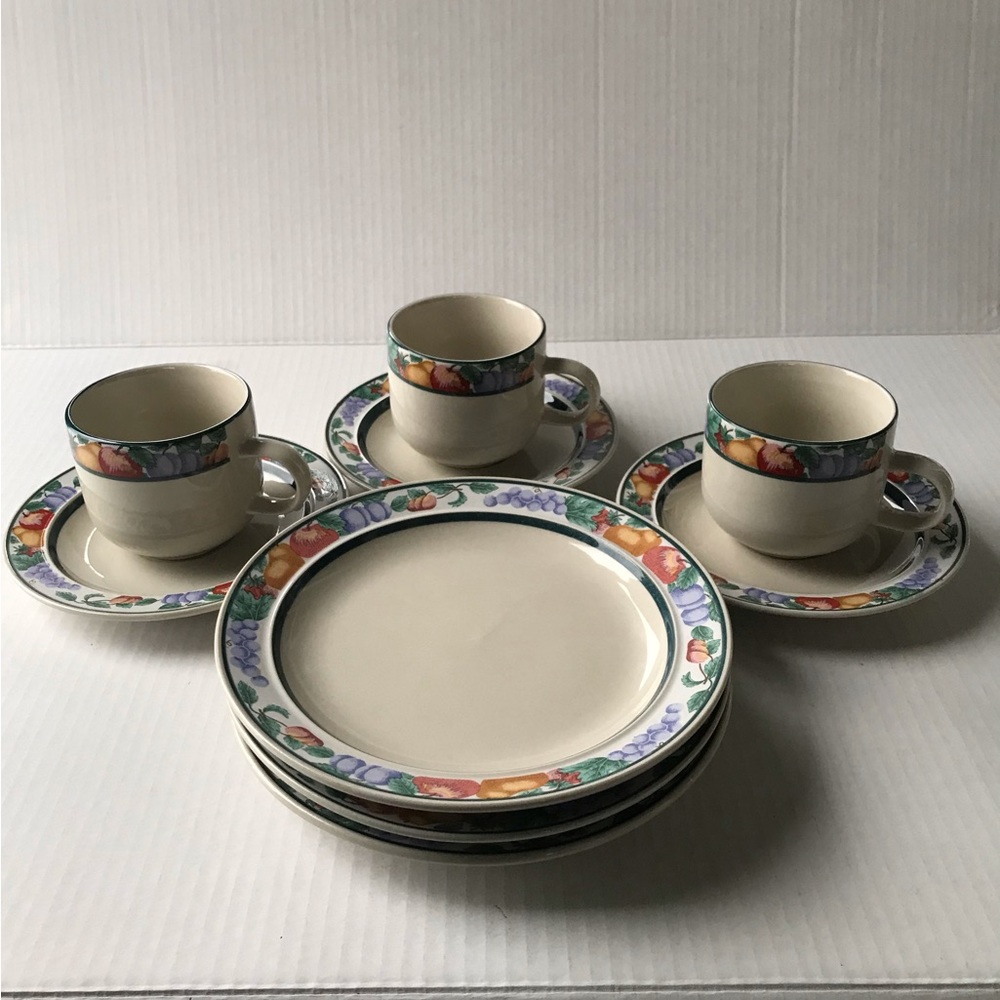 3 Tienshan Fine China “Sangria” 3 Piece Place Settings
